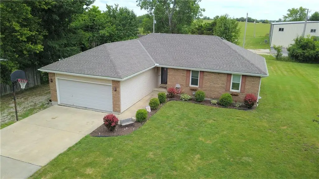 411 10th Street, Garden City, MO 64747 - #1
