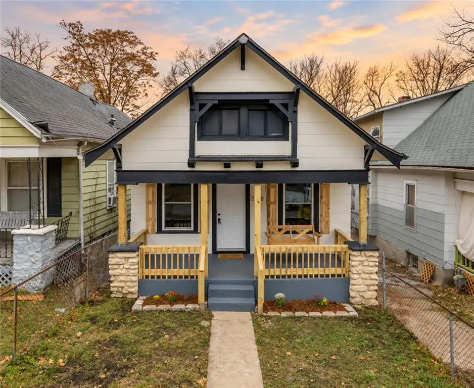 2528 Askew Avenue, Kansas City, MO 64127 - #1