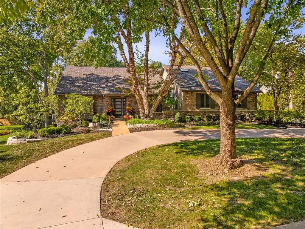 4963 W 88th Street, Prairie Village, KS 66207 - #1