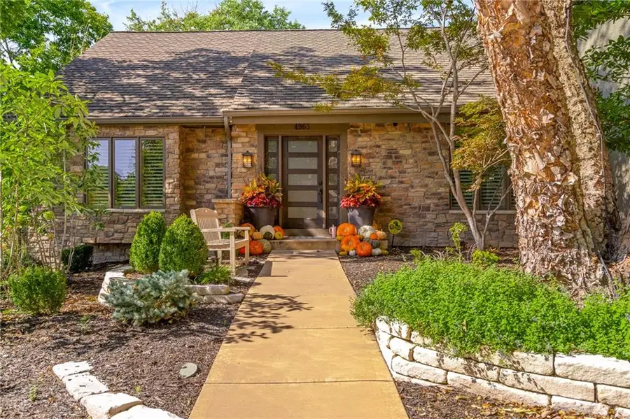 4963 W 88th Street, Prairie Village, KS 66207 - #2
