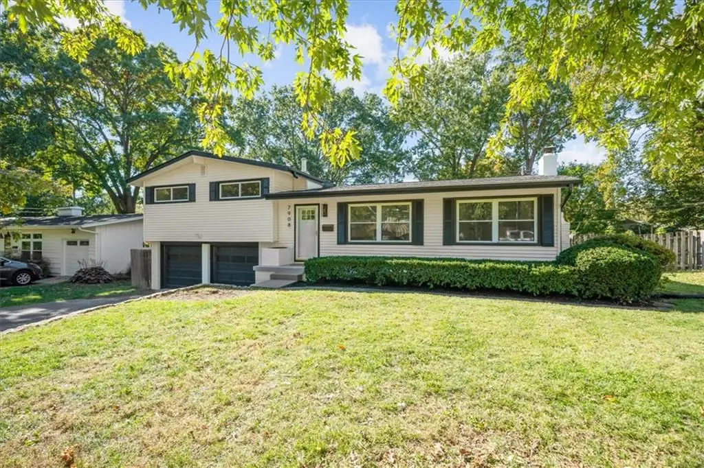 7908 Windsor Street, Prairie Village, KS 66208 - #1