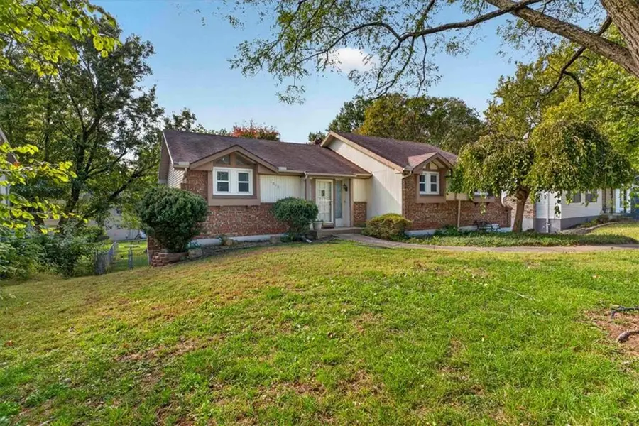 1913 SW 3rd Street, Lees Summit, MO 64081 - #2