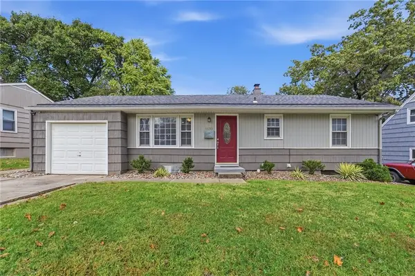9139 Western Hills Drive, Kansas City, MO 64114