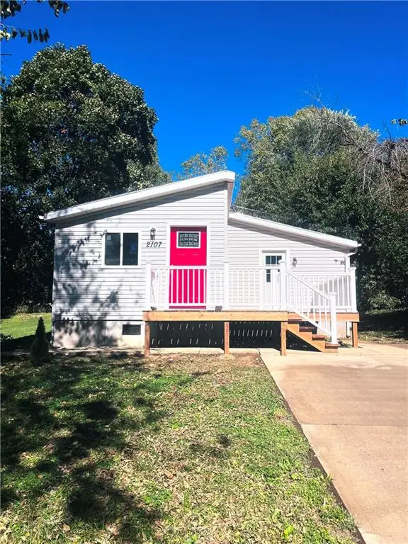 2107 Oscar Street, Saint Joseph, MO 64505 - #1
