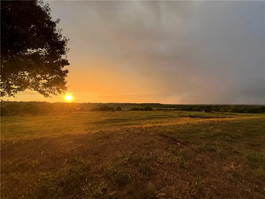 617 N 200th Street, Farlington, KS 66734 - #1
