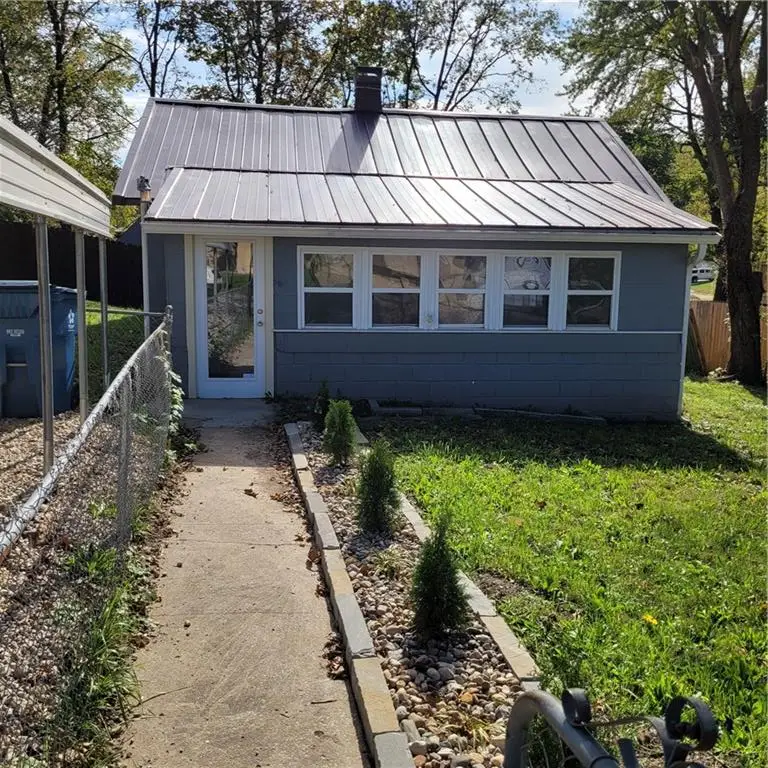 11909 E Kentucky Avenue, Sugar Creek, MO 64054 - #2