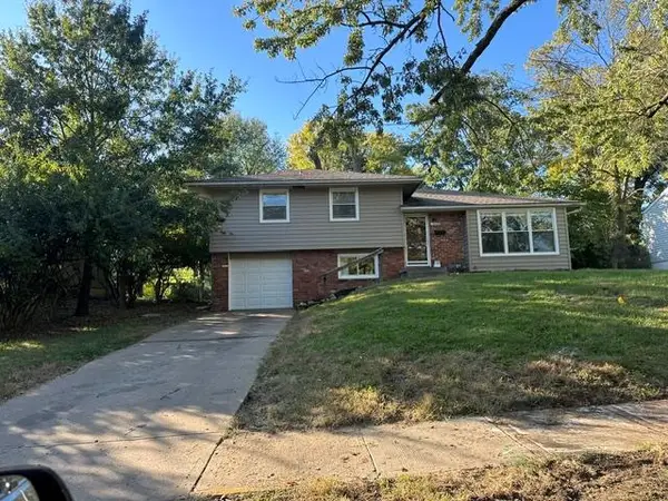 10208 Belmont Avenue, Kansas City, MO 64134