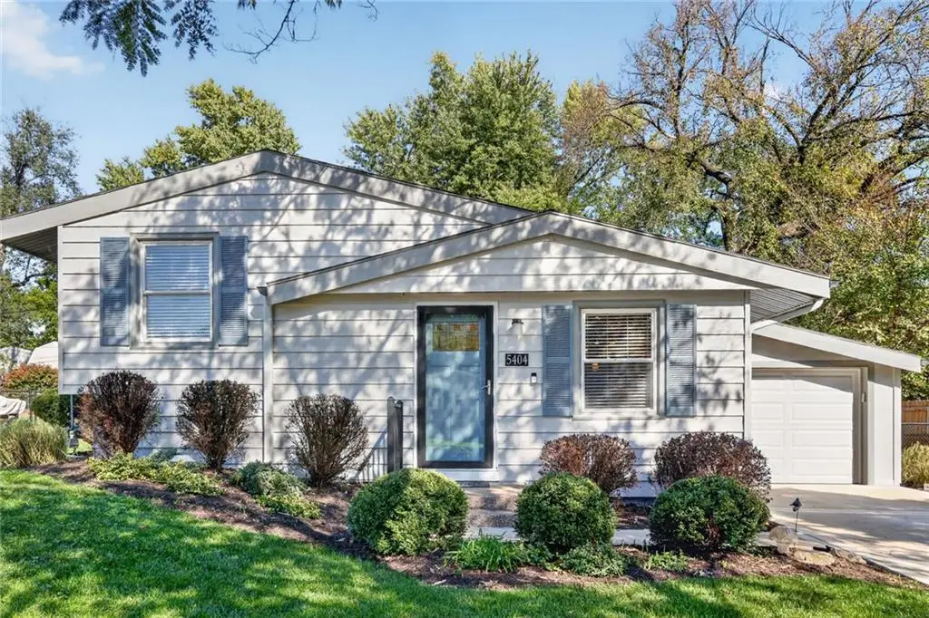 5404 NE 43rd Street, Kansas City, MO 64117 - #1