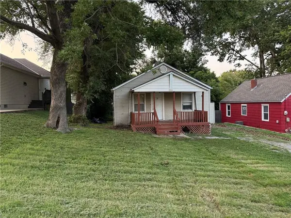 2000 NE 37th Terrace, Kansas City, MO 64116