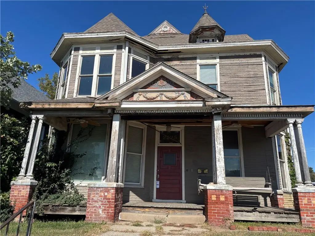 2225 Jones Street, Saint Joseph, MO 64506 - #1