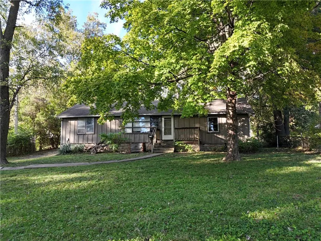 9318 E 79th Street, Raytown, MO 64138 - #1