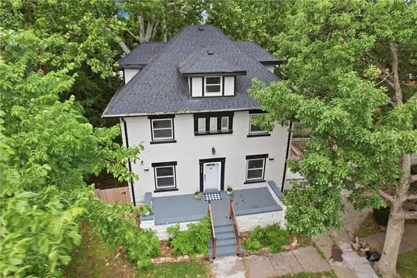 2708 Tracy Avenue, Kansas City, MO 64109