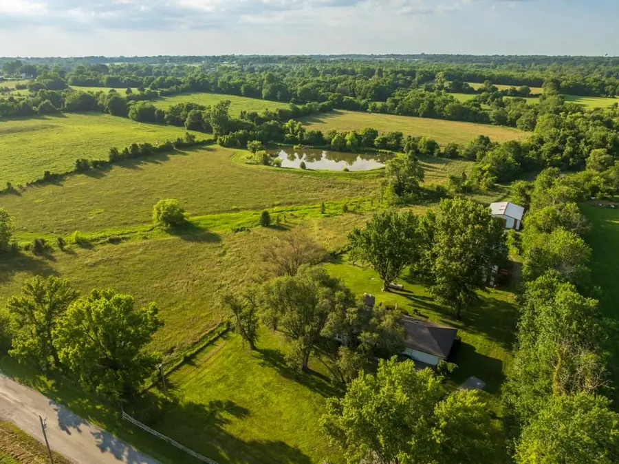4900 E 187 Street, Belton, MO 64012 - #2