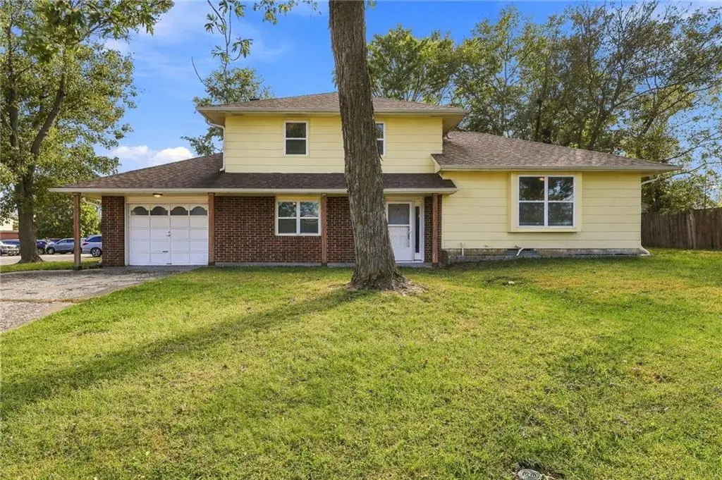 311 E Washington Street, Gardner, KS 66030 - #1