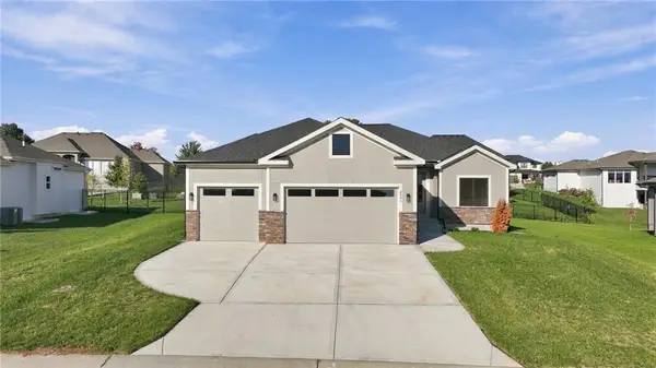 2605 NE Crestview Street, Blue Springs, MO 64029