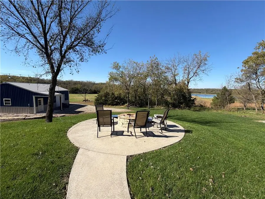 18911 W 252nd Street, Paola, KS 66071 - #2