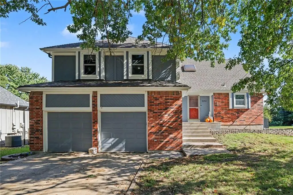 2204 S Apache Street, Olathe, KS 66062 - #1
