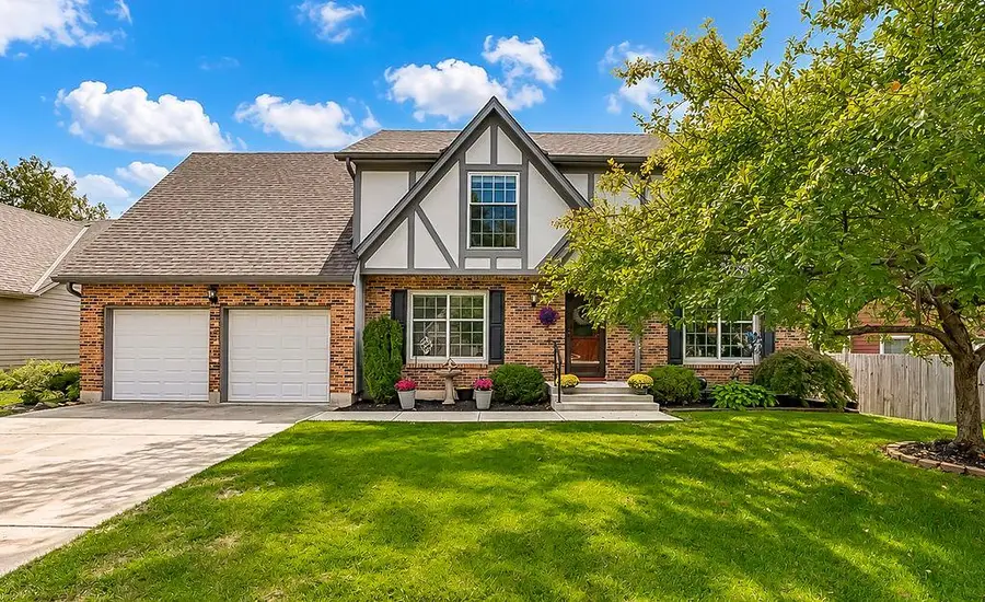 11609 W 116th Street, Overland Park, KS 66210 - #2