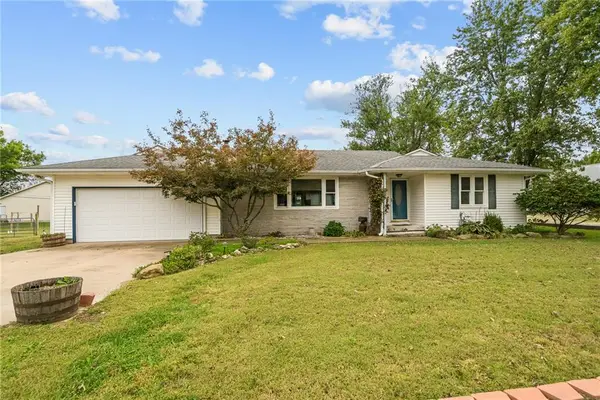 229 W 1st Street, Adrian, MO 64720