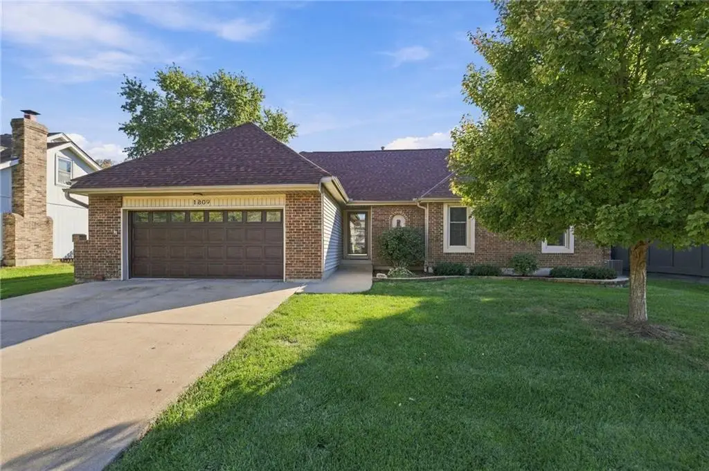 1809 E 155th Street, Olathe, KS 66062 - #1