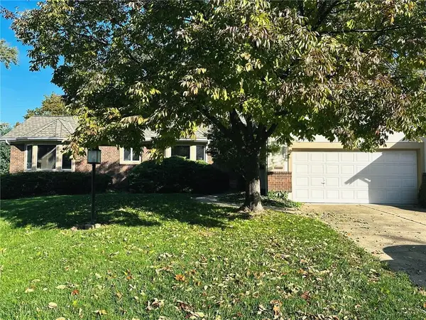3718 W 79th Terrace, Prairie Village, KS 66208