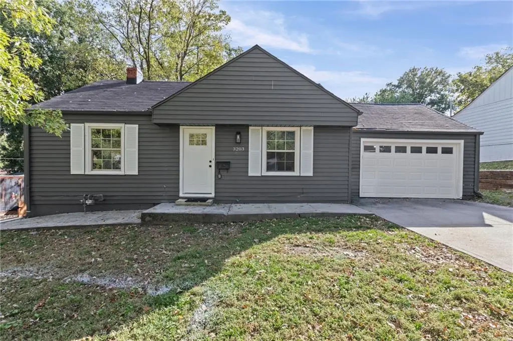 3203 NE 56th Street, Kansas City, MO 64119 - #1
