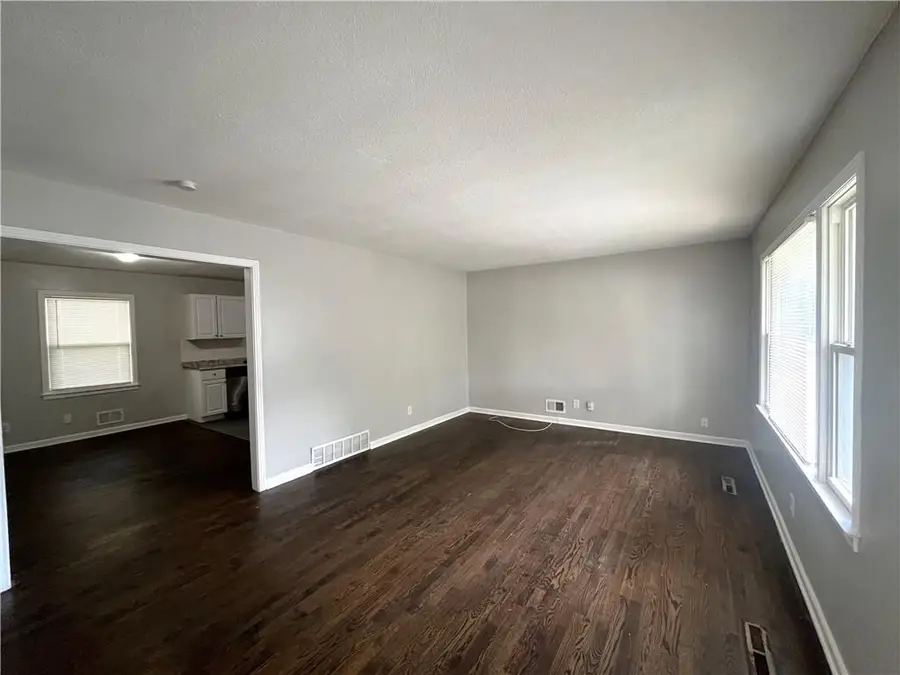 7416 Montgall Avenue, Kansas City, MO 64132 - #3