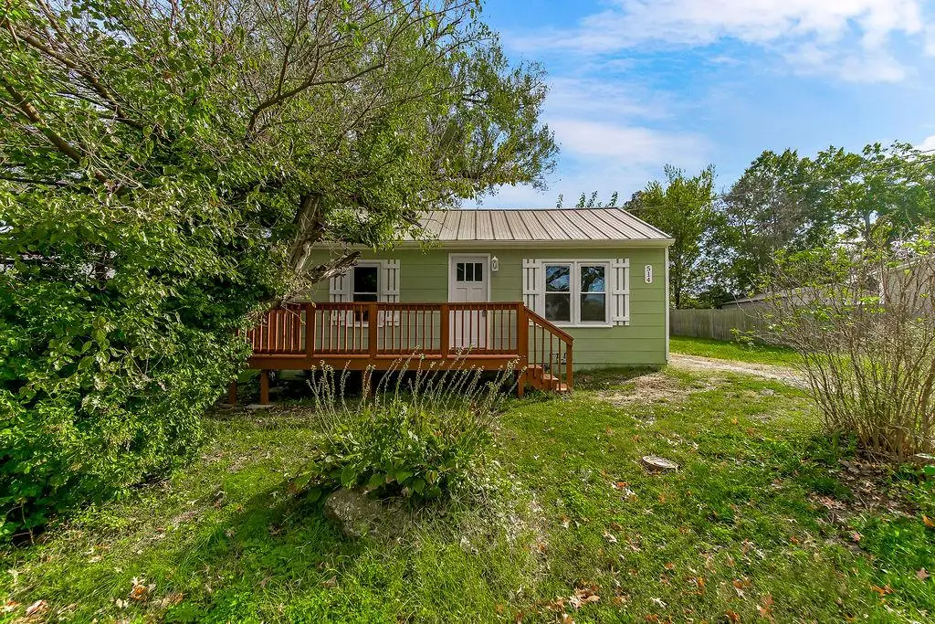 514 N Taylor Street, Pleasant Hill, MO 64080 - #1