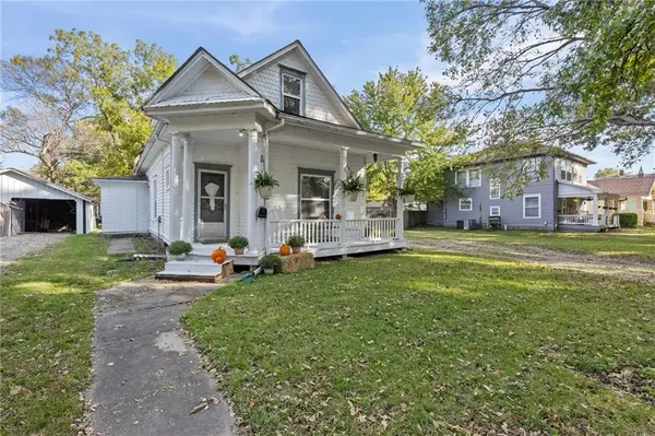 1113 S Hickory Street, Ottawa, KS 66067