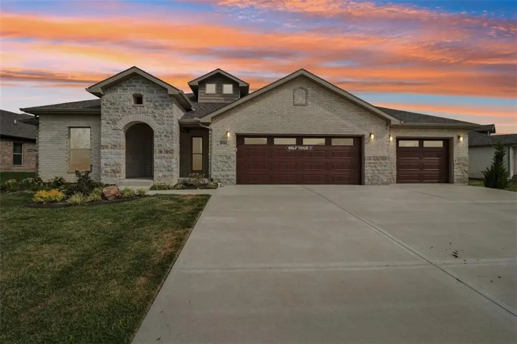 18430 W 195th Terrace, Spring Hill, KS 66083 - #1