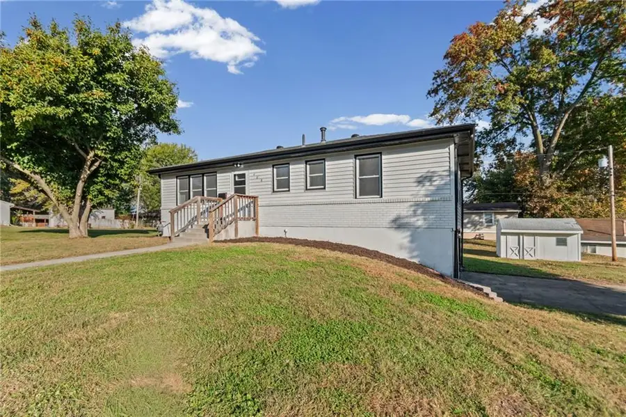 408 Washington Street, Buckner, MO 64016 - #3