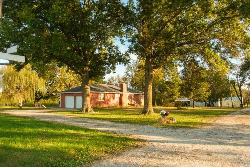 616 J Street, Creighton, MO 64739 - #2
