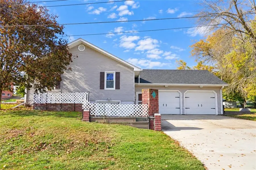 721 E Thompson Street, Maryville, MO 64468 - #3