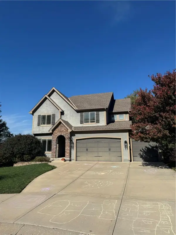 14250 NW 68th Street, Parkville, MO 64152