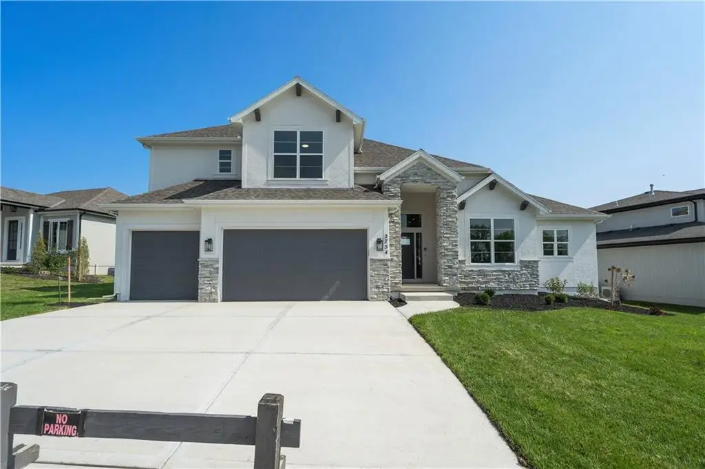14526 Pin Oak Court, Parkville, MO 64152 - #1