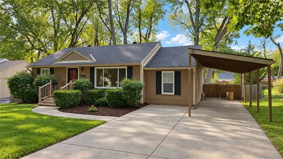 7716 Robinson Street, Overland Park, KS 66204 - #2