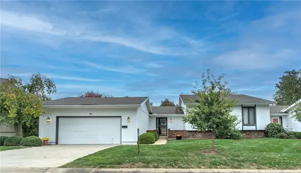 19 E Woodbridge Lane, Kansas City, MO 64145