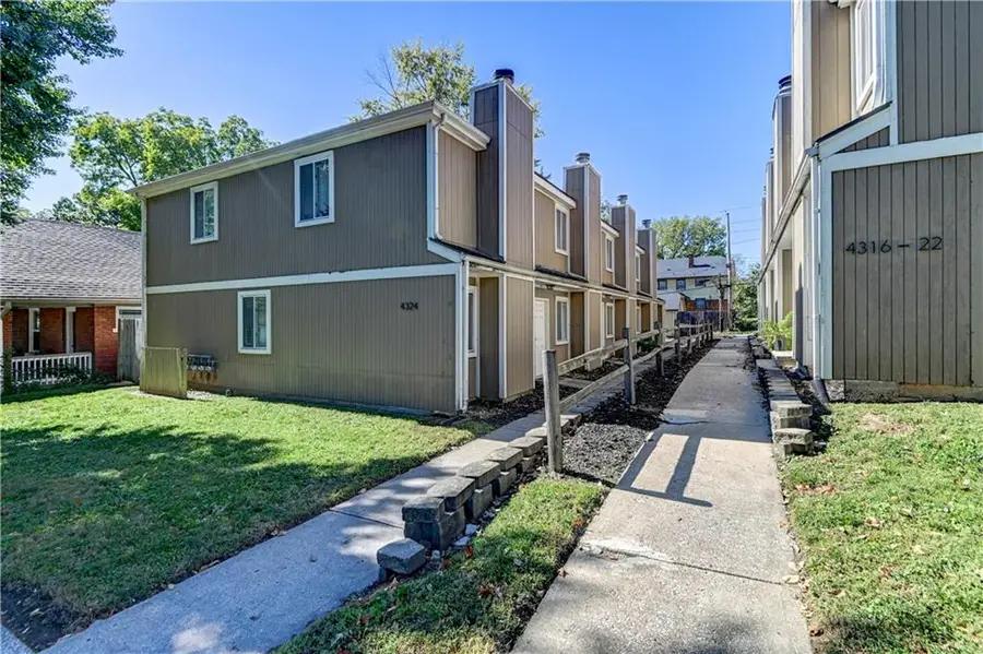 4316 Jarboe Street, Kansas City, MO 64111 - #3