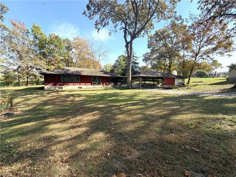 1205 Sunset Street, Chillicothe, MO 64601 - #2