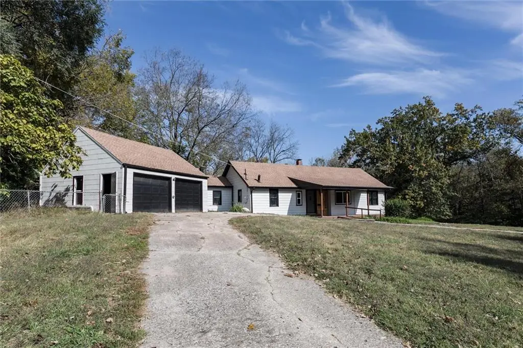 8144 Wabash Avenue, Kansas City, MO 64132 - #1