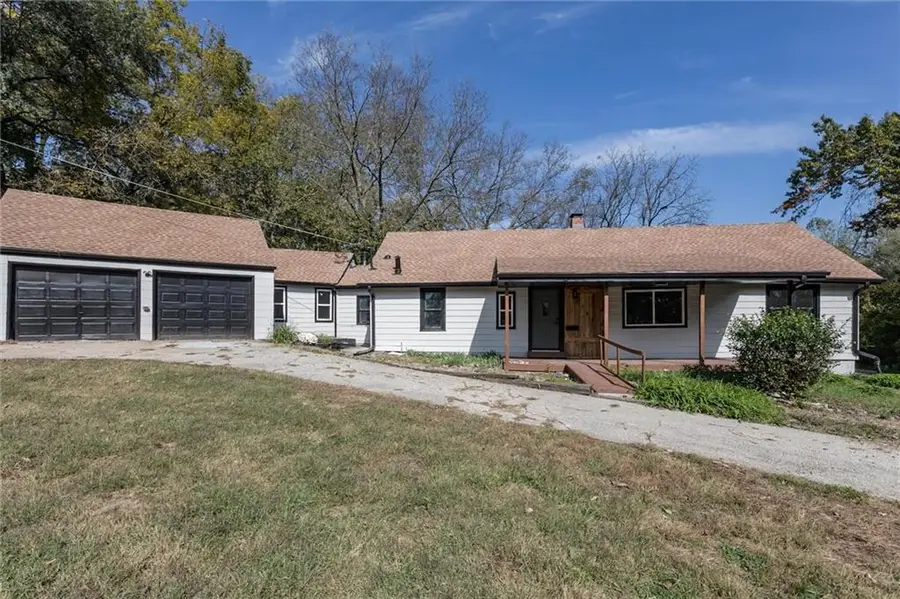 8144 Wabash Avenue, Kansas City, MO 64132 - #3