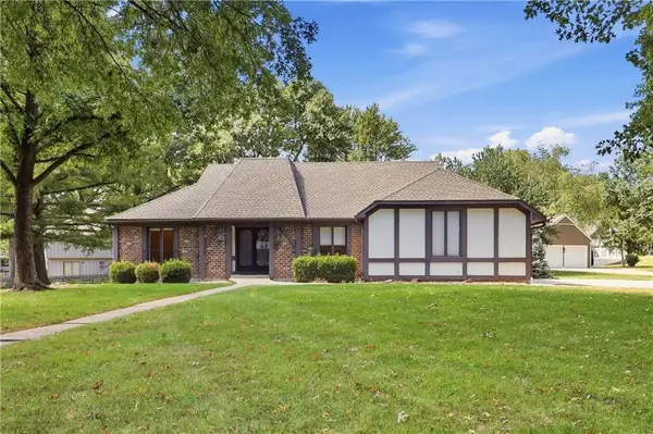 12820 Sagamore Road, Leawood, KS 66209