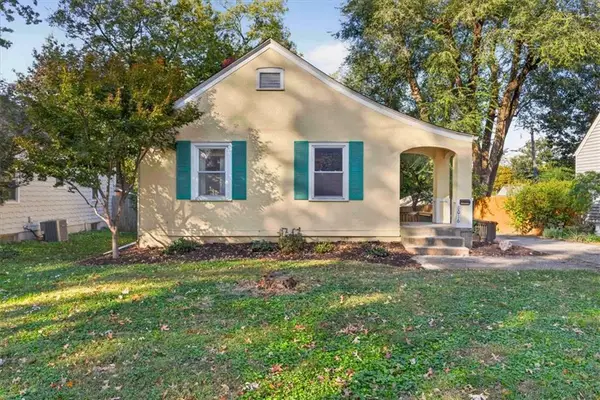 8016 Robinson Street, Overland Park, KS 66204
