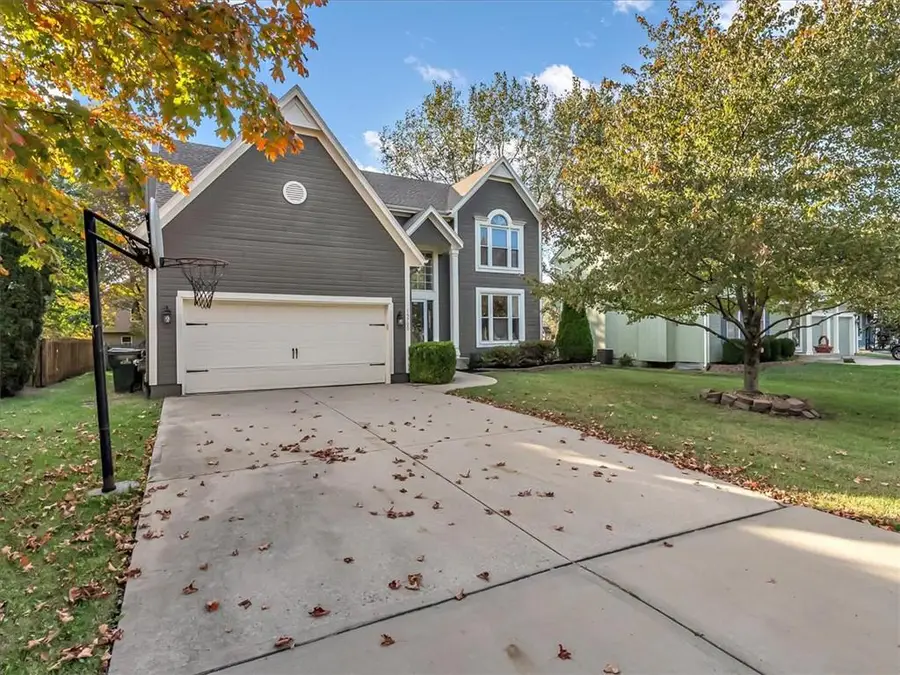 15700 S Apache Street, Olathe, KS 66062 - #3