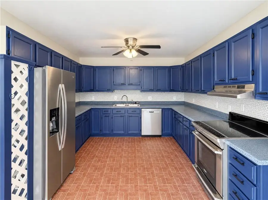 4 Sunset Drive, Lexington, MO 64067 - #2
