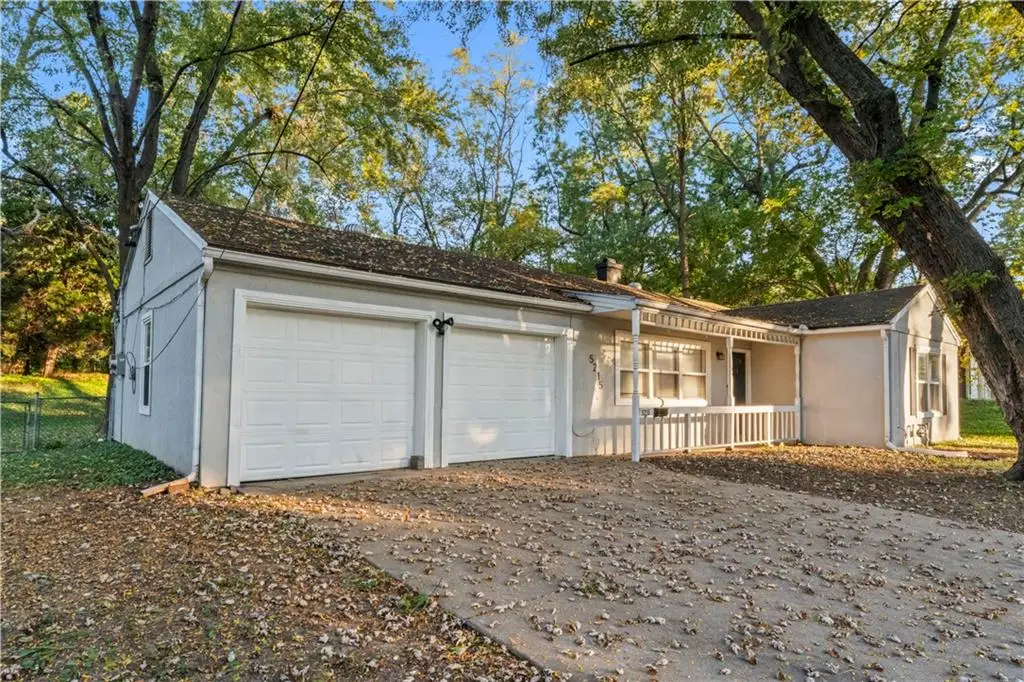 5215 Sterling Avenue, Raytown, MO 64133 - #1