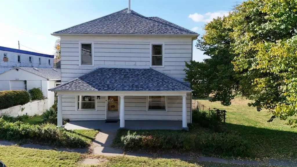 1218 S 17th Street, Saint Joseph, MO 64507 - #1
