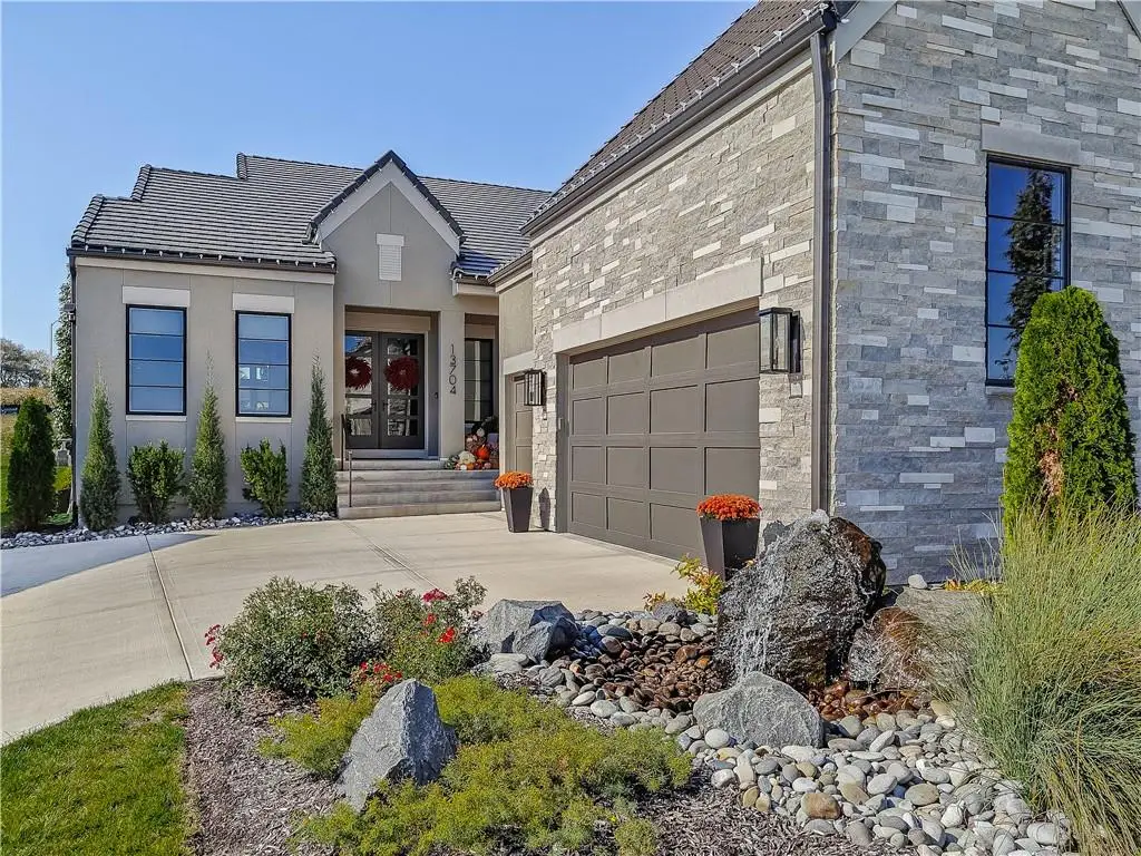 13704 Pembroke Lane, Leawood, KS 66224 - #1