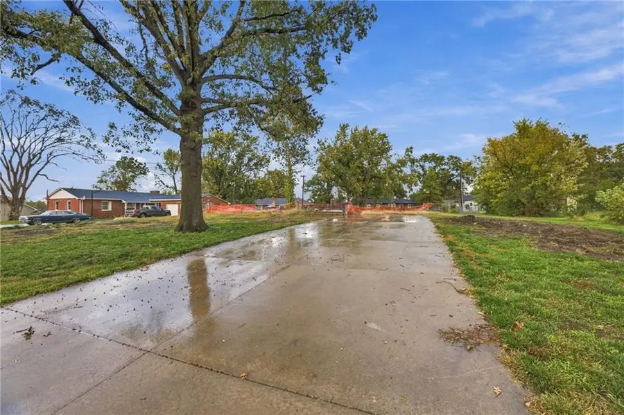 829 17th Terrace, Ottawa, KS 66067 - #2