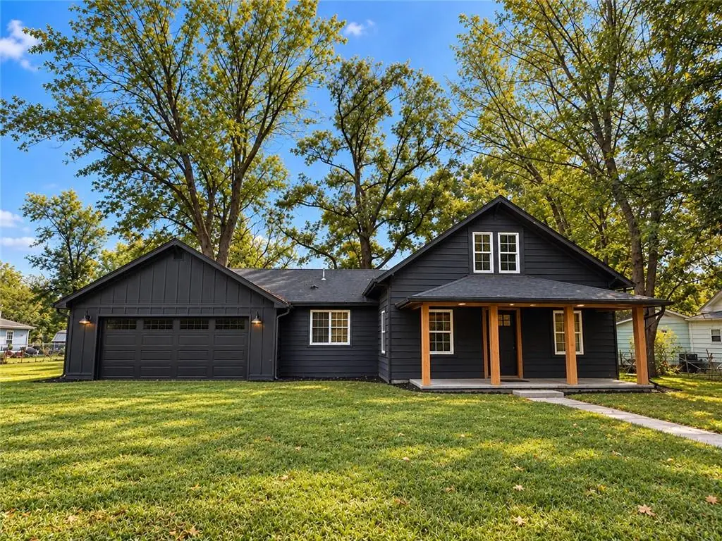 513 Swan Street, Lacygne, KS 66040 - #1